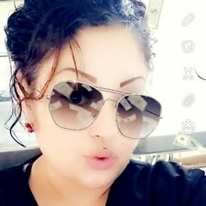 Meet your Posher, Eva